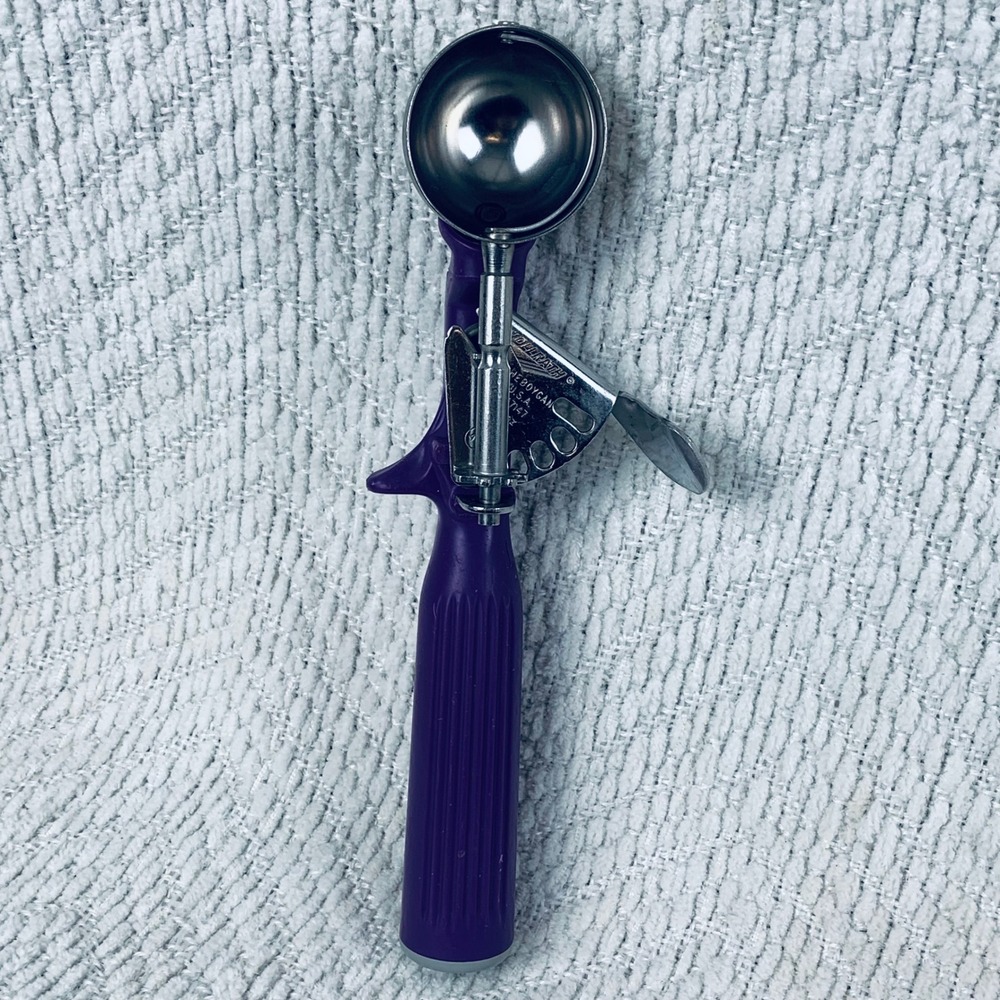 Vollrath Ice Cream Disher Purple 47147 Stainless Steel‎ Thumb Action Scoop USA